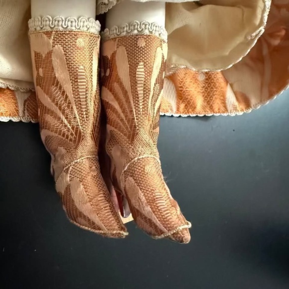 Our Dolls Co Russian Porcelain Doll - Picture 6 of 10